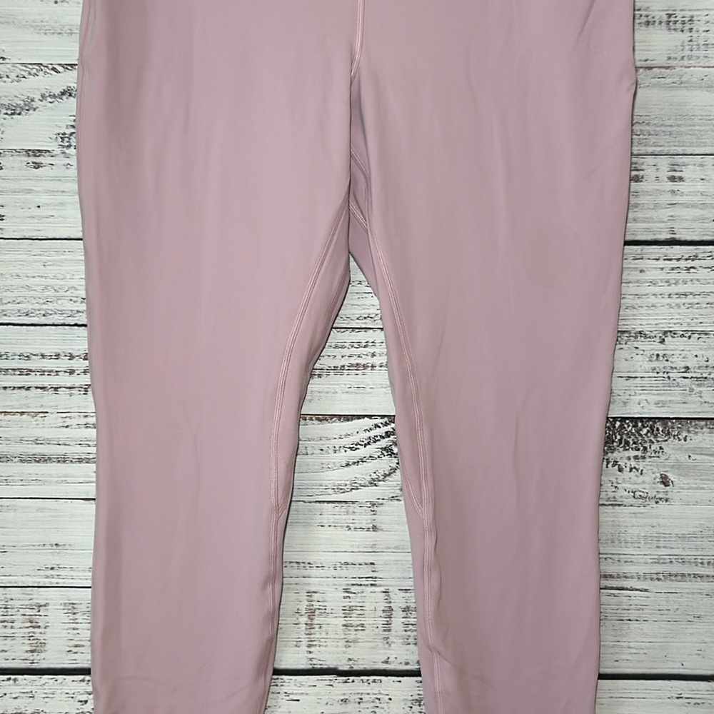 Lululemon Align High-Rise Pant 28"
Pink Peony Size 14 - Picture 8 of 16